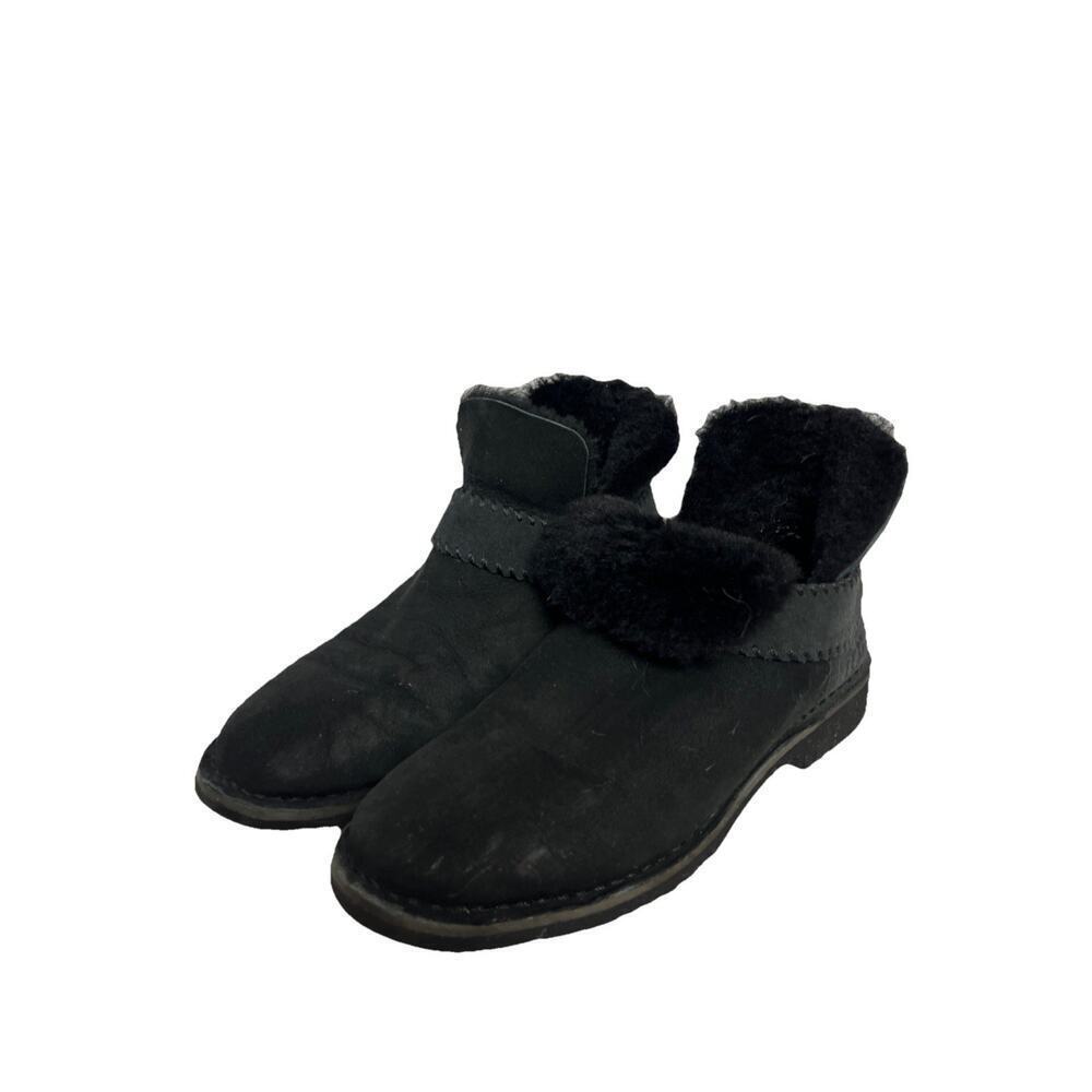 UGG Mckay Women's Ankle Boots Black Suede 8 Sheepskin Lined Winter Cozy Shoes
